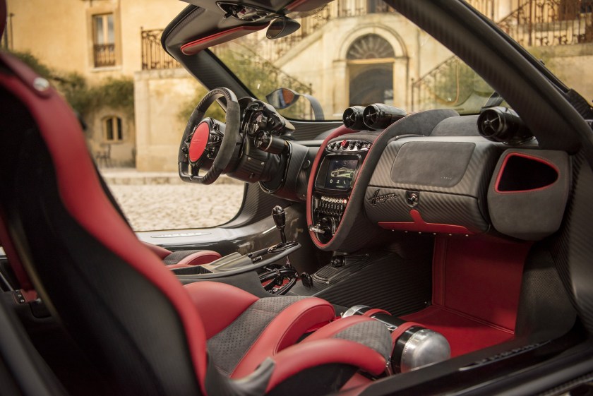 (Pagani Automobili)