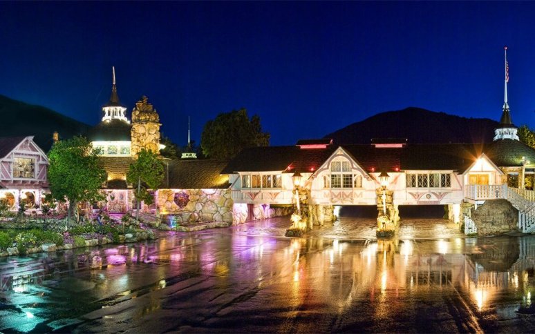 California Beach Hotels, Madonna Inn