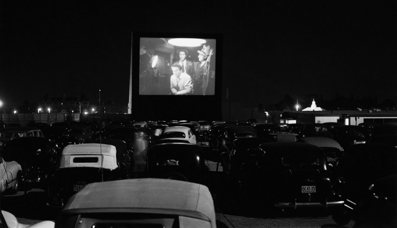 (Original Caption) 6/13/1951-New York: A general view of the Whitestone Bridge Drive-In Movie Theater. The theater, one of two in the Greater New York area, sprawls over 22 acres accomodating up to 1,200 cars. The screen is four times the size of an ordinary screen, and there are two projectors.Drive-in theaters are growing increasingly popular. Today there are 3,000 such theaters in the U.S., 800 more than there were just a year ago.