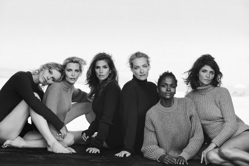 Eva Herzigova, Nadja Auermann, Cindy Crawford, Tatjana Patitz, Karen Alexander & Helena Christensen, Catalina Beach Club, New York, USA (Courtesy of Peter Lindbergh, Paris / Gagosian Gallery)