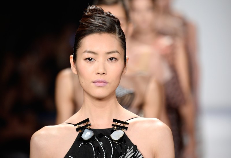 NEW YORK, NY - SEPTEMBER 09: Model Liu Wen walks the runway at the Carolina Herrera fashion show during Mercedes-Benz Fashion Week Spring 2014 at The Theatre at Lincoln Center on September 9, 2013 in New York City. (Photo by Frazer Harrison/Getty Images for Mercedes-Benz Fashion Week Spring 2014)