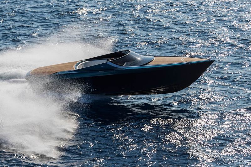 (Quintesence Yachts)