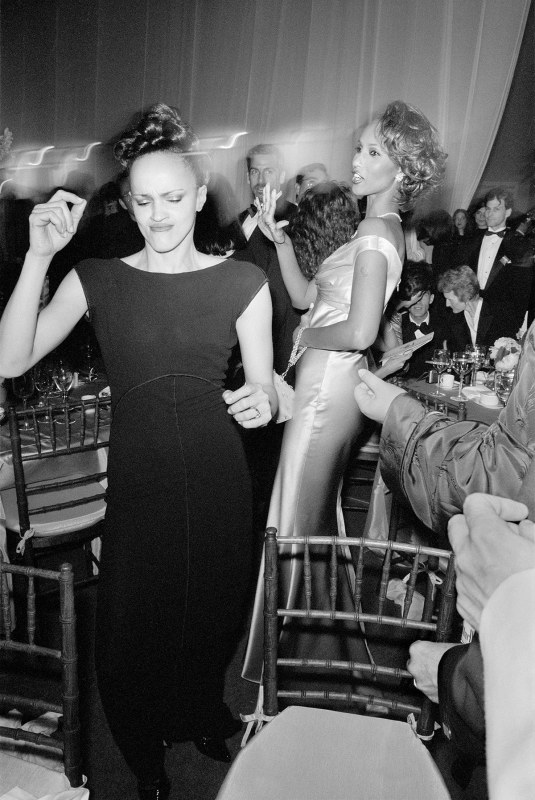 Carrie Modine and Iman at the Seventh on Sale benefit, NYC, 1995 (Miles Ladin)