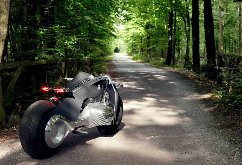 BMW Motorrad VISION NEXT 100 (BMW)