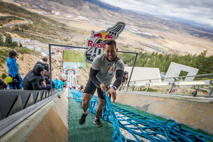 A competitor makes his way up the hill at Red Bull 400, in Park City, UT, USA on 24 September, 2016. (David Martínez Moreno / Red Bull Content Pool)