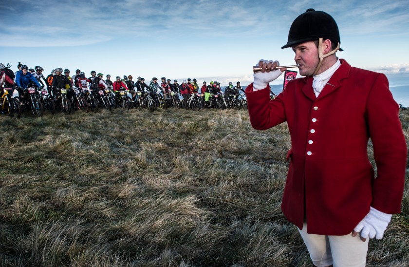 Competitors get ready for the start of the Red Bull Fox Hunt (Predrag Vuckovic/Red Bull Content Pool)