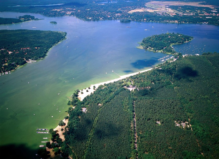 Aerial view of Schwanenwerder Island (Willmann/ullstein bild via Getty Images)