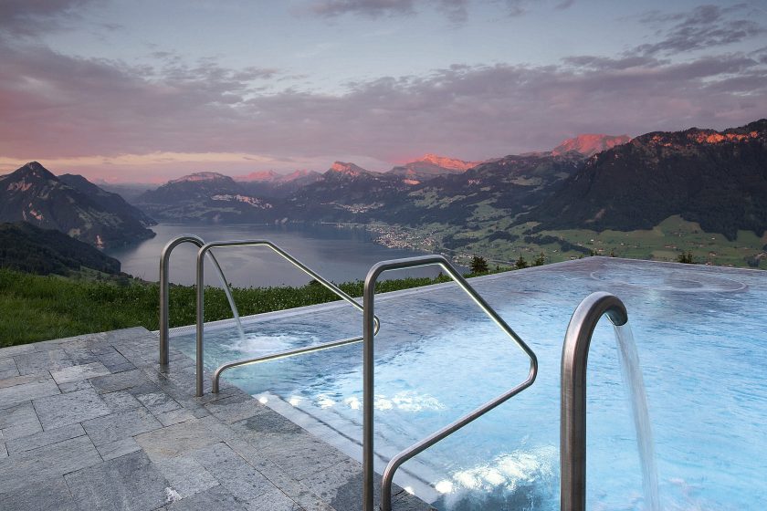 Indoor-Outdoor, Infinity Pool in the Swiss Alps (Courtesy Villa Honegg)