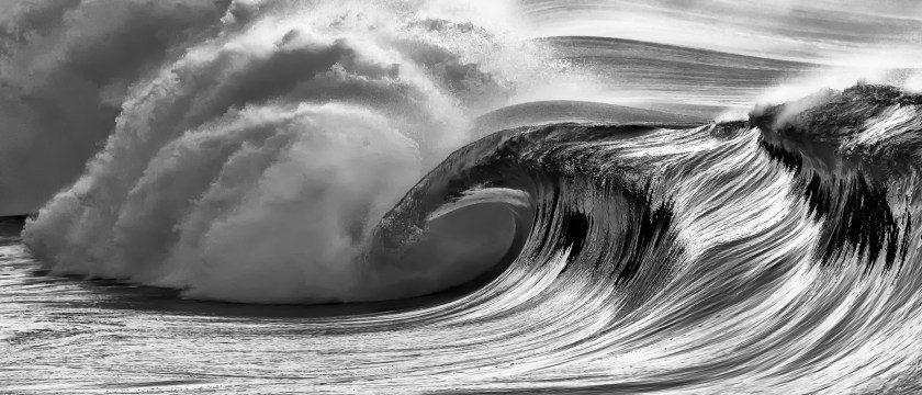 Waimea Bay Beast, Oahu, Hawaii (Terry Koyama/2016 USA Landscape Photographer of the Year)