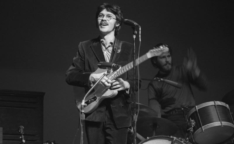 Guitarist Robbie Robertson 