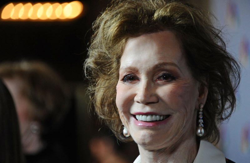 Actress Mary Tyler Moore attends NBC's taping of 'Betty White's 90th Birthday: A Tribute to America's Golden Girl' at Millennium Biltmore Hotel in 2012 (Angela Weiss/Getty Images)