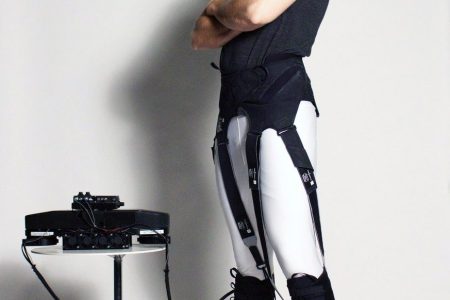 The exosuit incorporates a functional textile with built-in sensors. (Harvard Biodesign Lab)