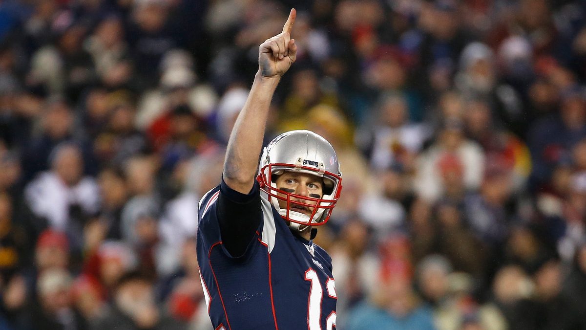 Tom Brady #12 of the New England Patriots reacts during the second half against the Pittsburgh Steelers in the AFC Championship Game (Jim Rogash/Getty Images)