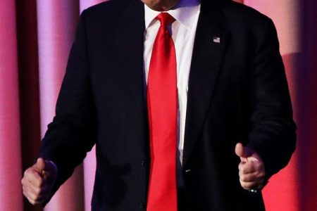 NEW YORK, NY - NOVEMBER 09:  Republican president-elect Donald Trump gives two thumbs up to the crowd during his election night event at the New York Hilton Midtown in the early morning hours of November 9, 2016 in New York City. Donald Trump defeated Democratic presidential nominee Hillary Clinton to become the 45th president of the United States.  (Photo by Joe Raedle/Getty Images)