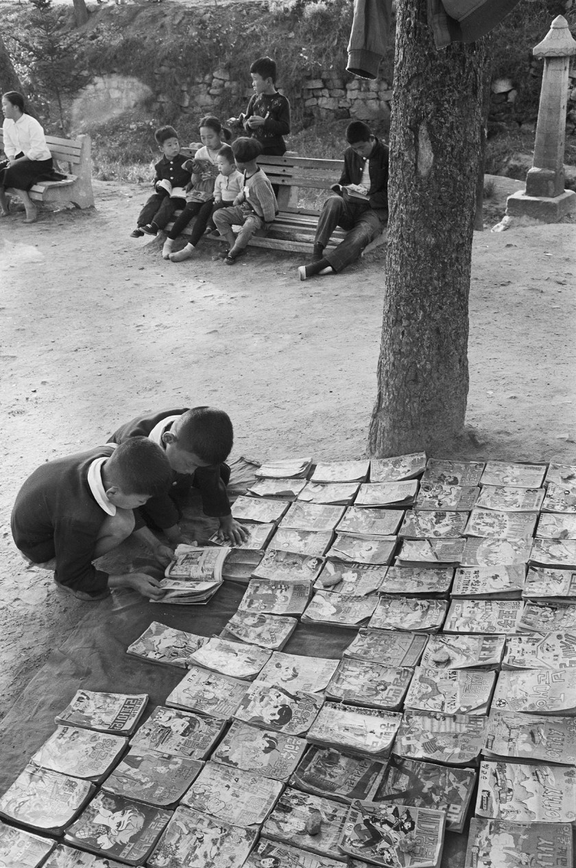 Jangchungdan Park in Seoul, Korea during 1960. (Han Youngsoo Foundation)