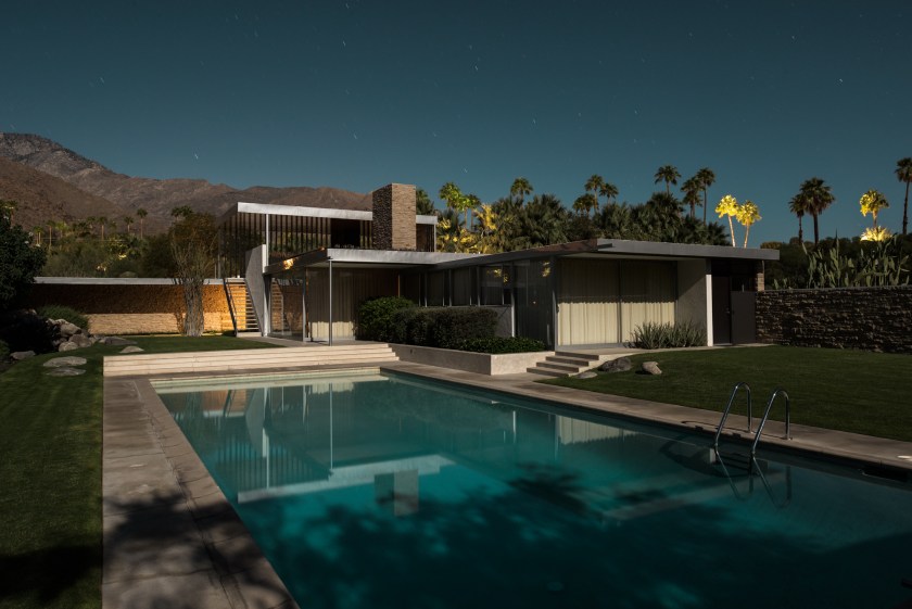 Kaufmann Desert House, designed by Richard Neutra in 1946 (Midnight Modern by Tom Blachford, published by powerHouse Books)