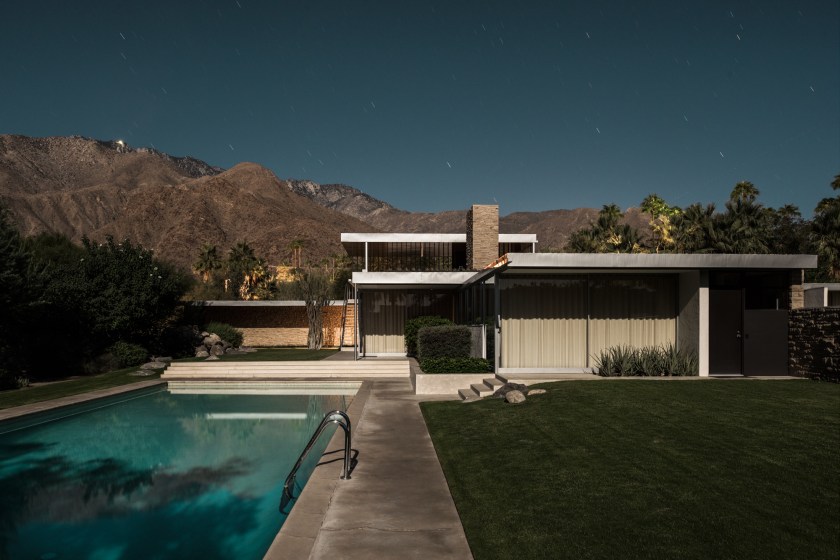 Kaufmann Desert House, designed by Richard Neutra in 1946 (Midnight Modern by Tom Blachford, published by powerHouse Books)