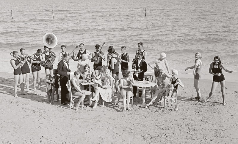 Jazz party in Miami Beach, 1930. (Bettmann Archive/Getty Images)