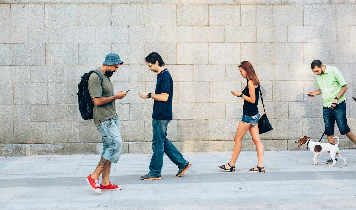 Honolulu Bans Distracted Walking text tax