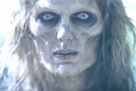 A screenshot of Taylor Swift as a zombie in her new music video, "Look What You Made Me Do." (YouTube)