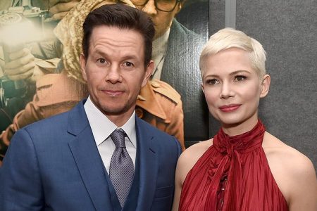 Mark Wahlberg (L) and Michelle Williams