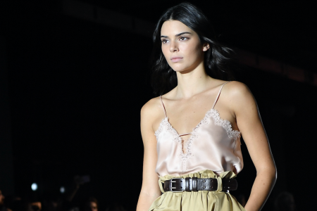 Kendall Jenner walks the runway at the Alberta Ferretti show during Milan Fashion Week Spring/Summer 2019 on September 19, 2018 in Milan, Italy. (Photo by Jacopo Raule/Getty Images)