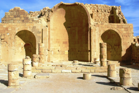 Shivta ruins, in the Negev Desert, Israel. (Photo credit: Wikimedia Commons)