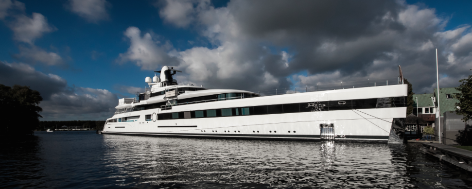 The 305-foot Feadship super yacht "Lady S," owned by NFL owner Dan Snyder