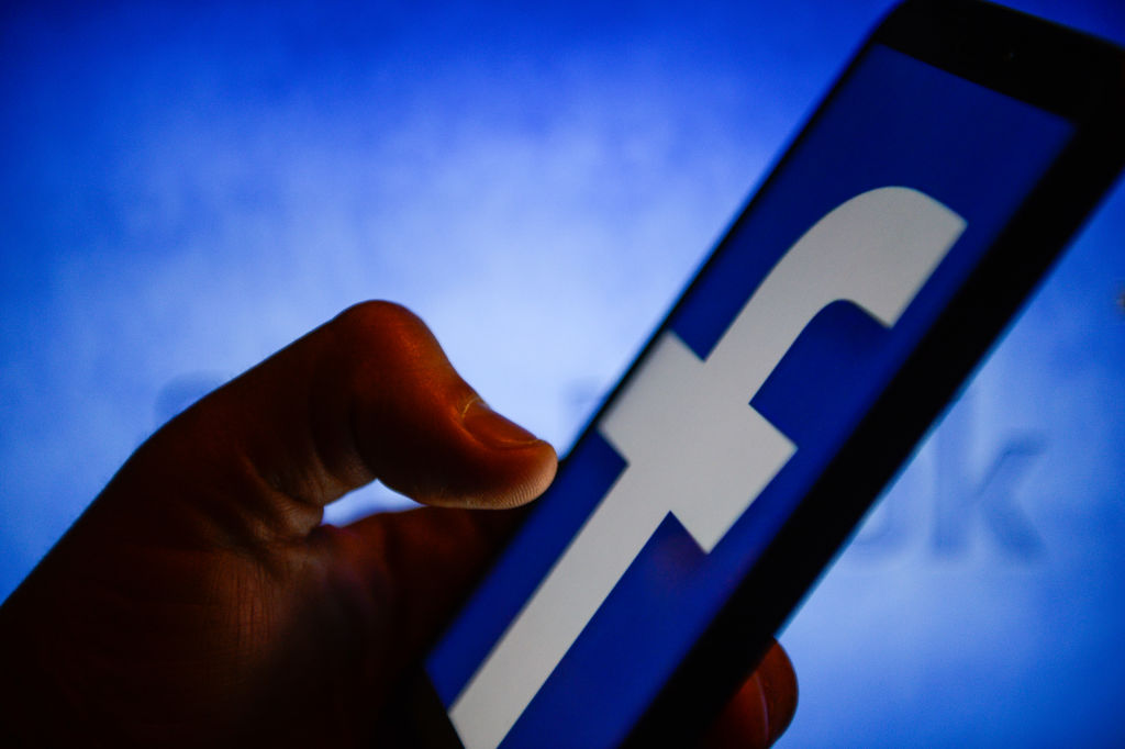 Watch out for your own privacy when it comes to Facebook. (Getty Images)