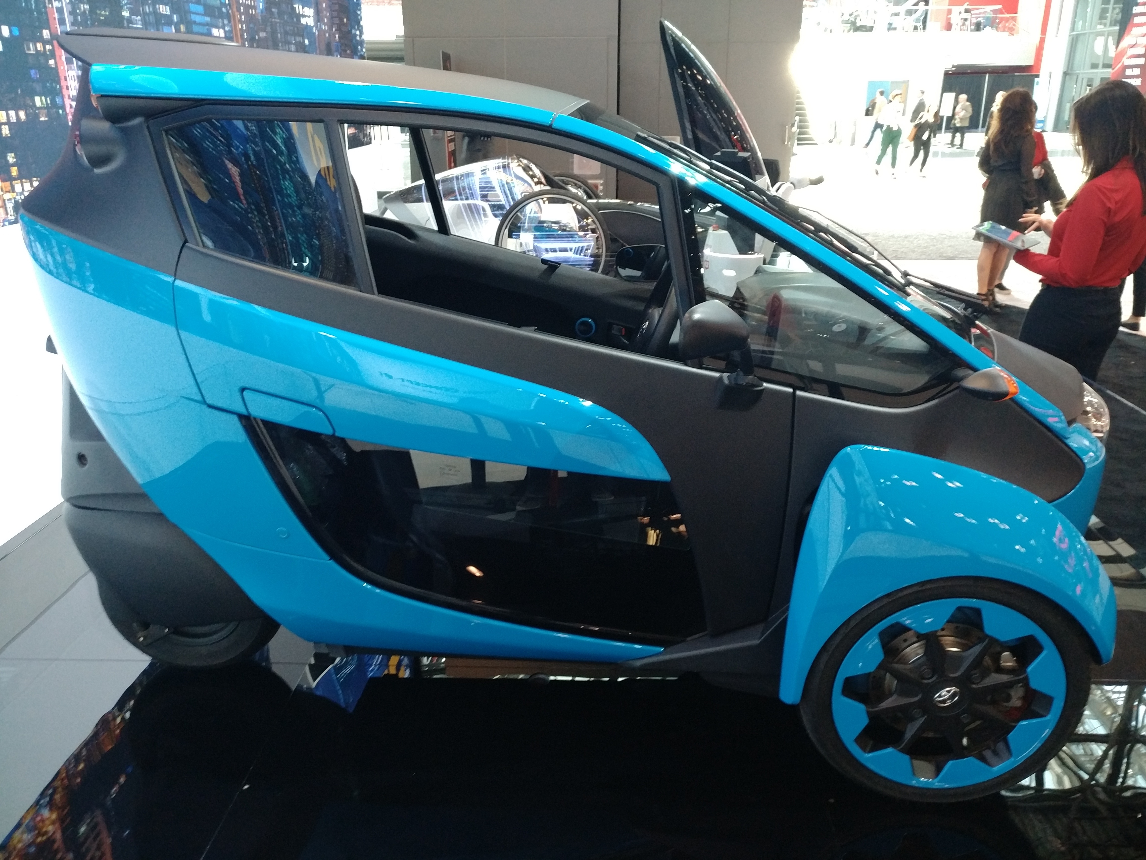 Toyota i-Road (Evan Bleier/InsideHook)