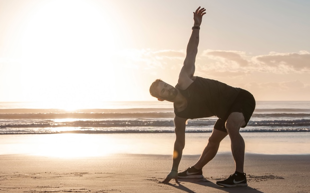 Chris Hemsworth’s Barbell Workout Is Actually Really Fun