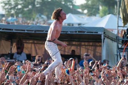 Cage the Elephant