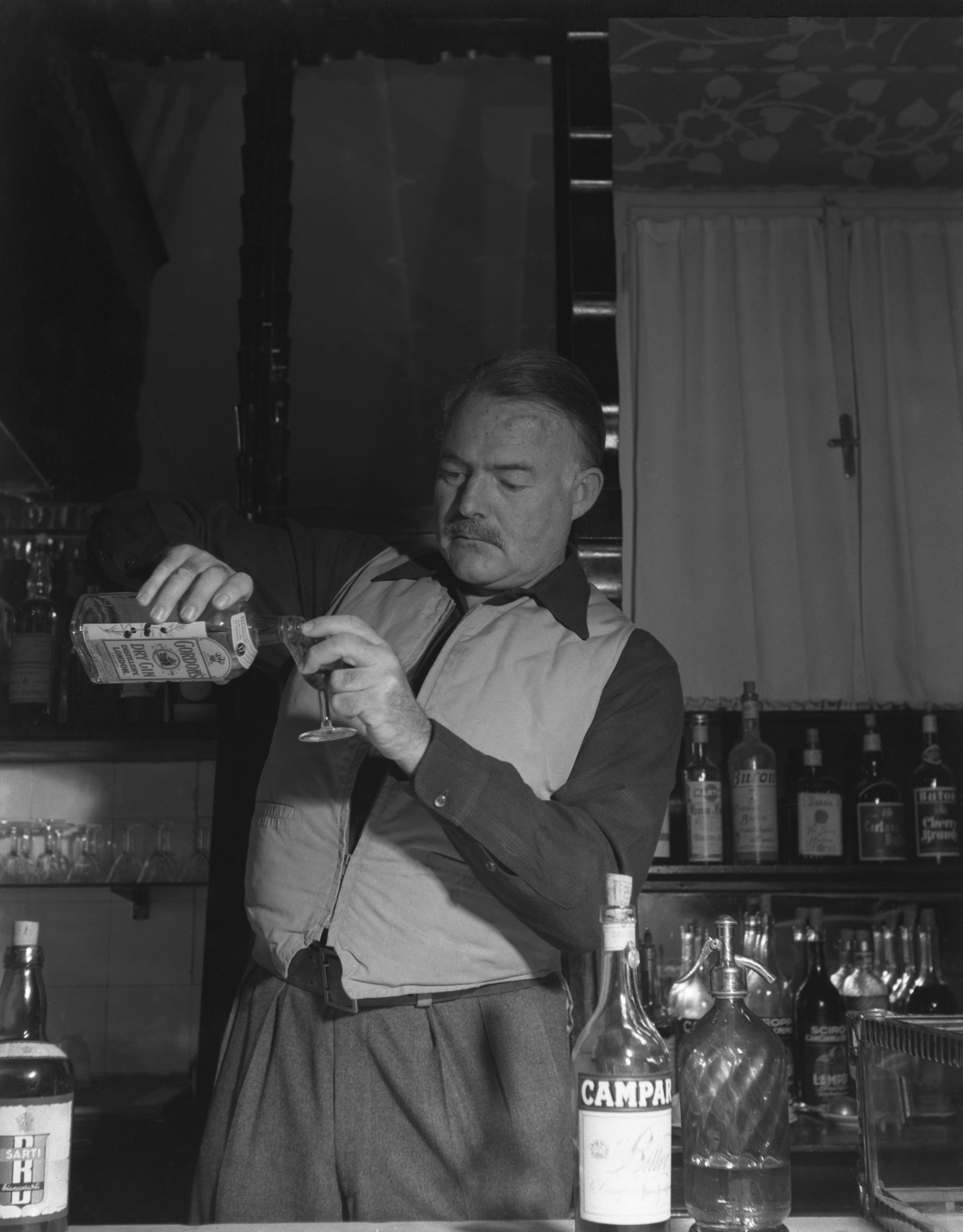 Excerpt: How Hemingway Liberated the Ritz Hotel Bar From the Nazis