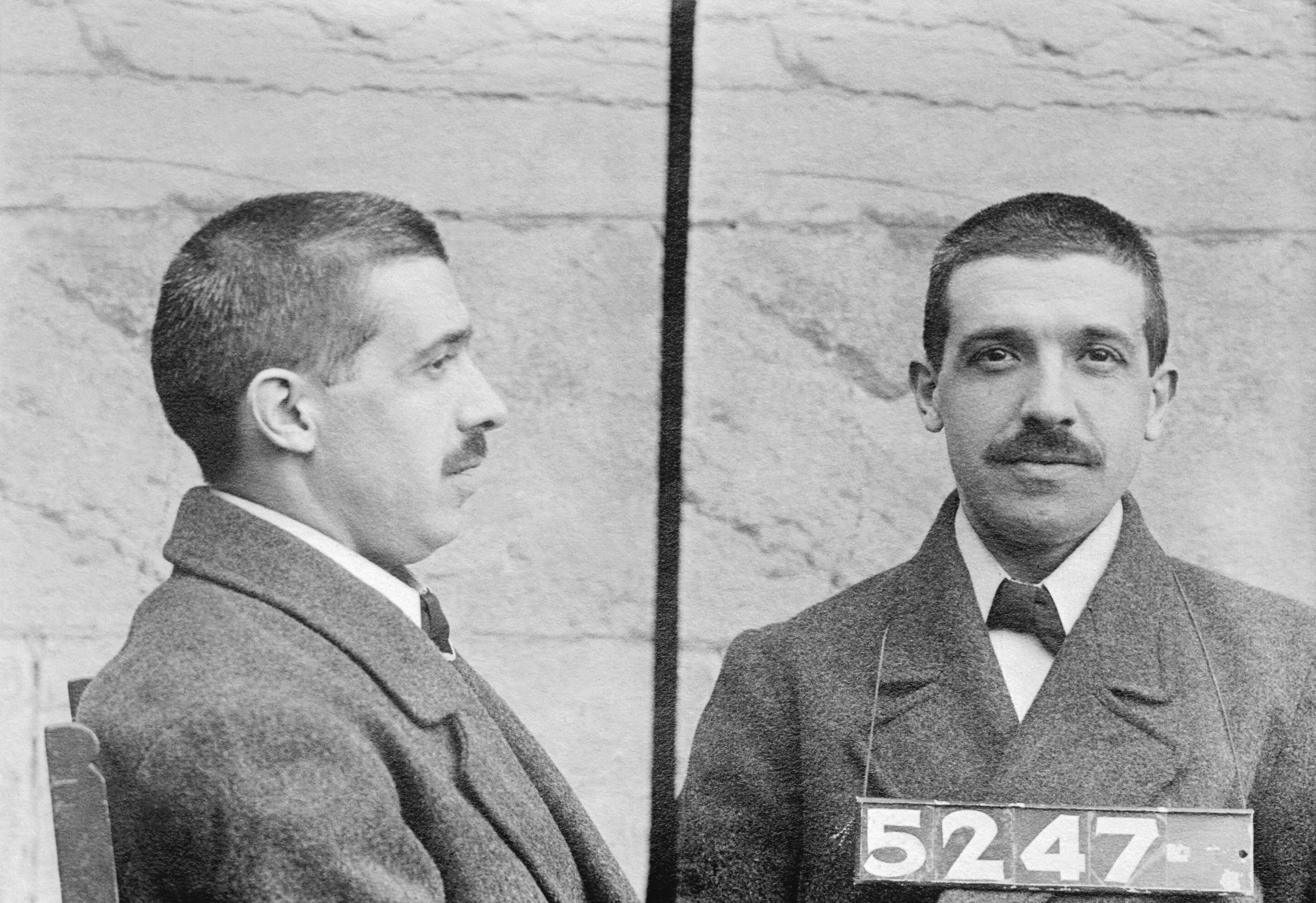 Charles Ponzi 