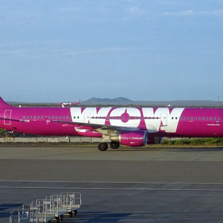 Wow Air Airplane