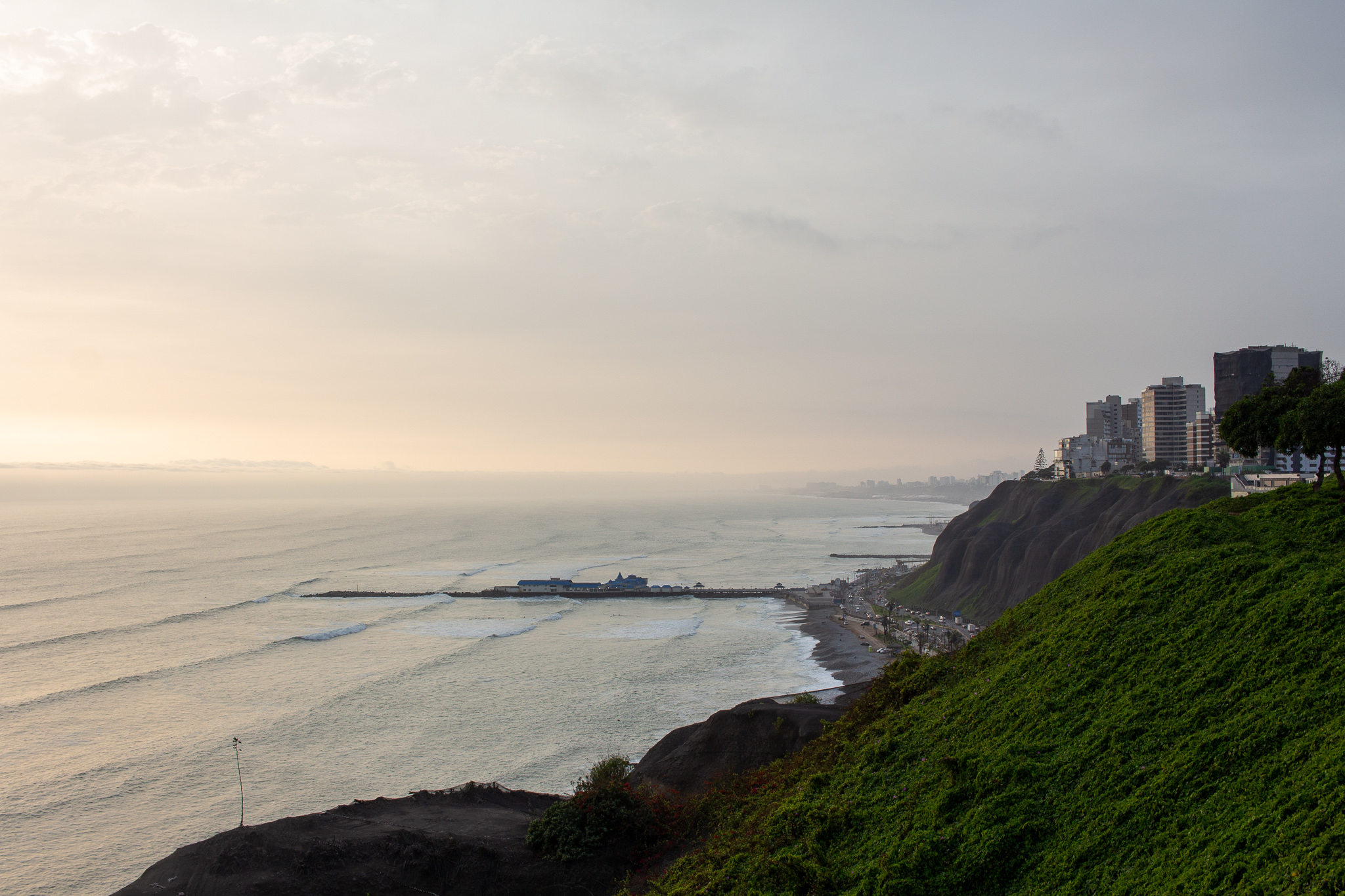 lima miraflores pacific views