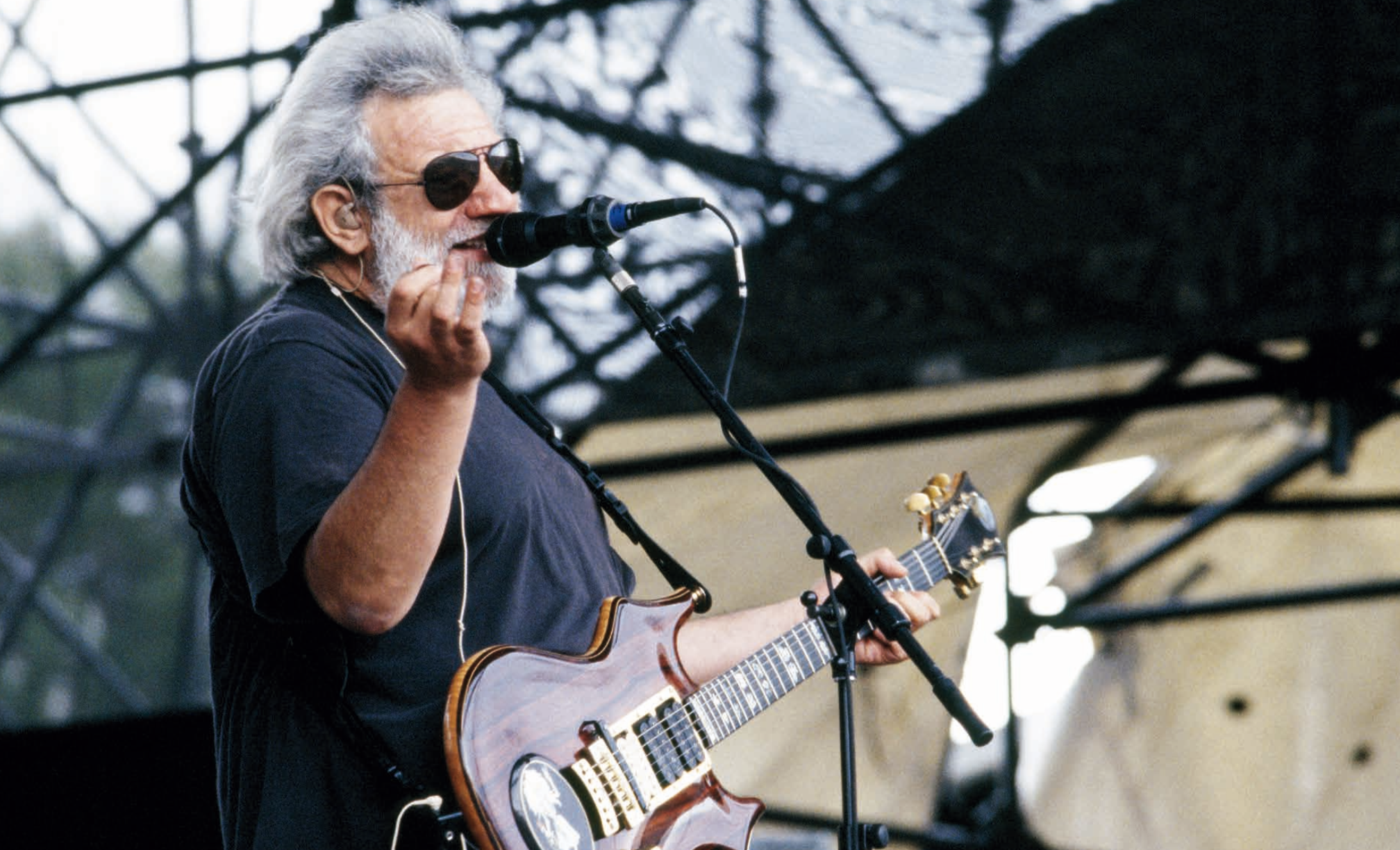 Grateful Dead Photographer Jay Blakesberg Talks Shooting Jerry Garcia's Last Days