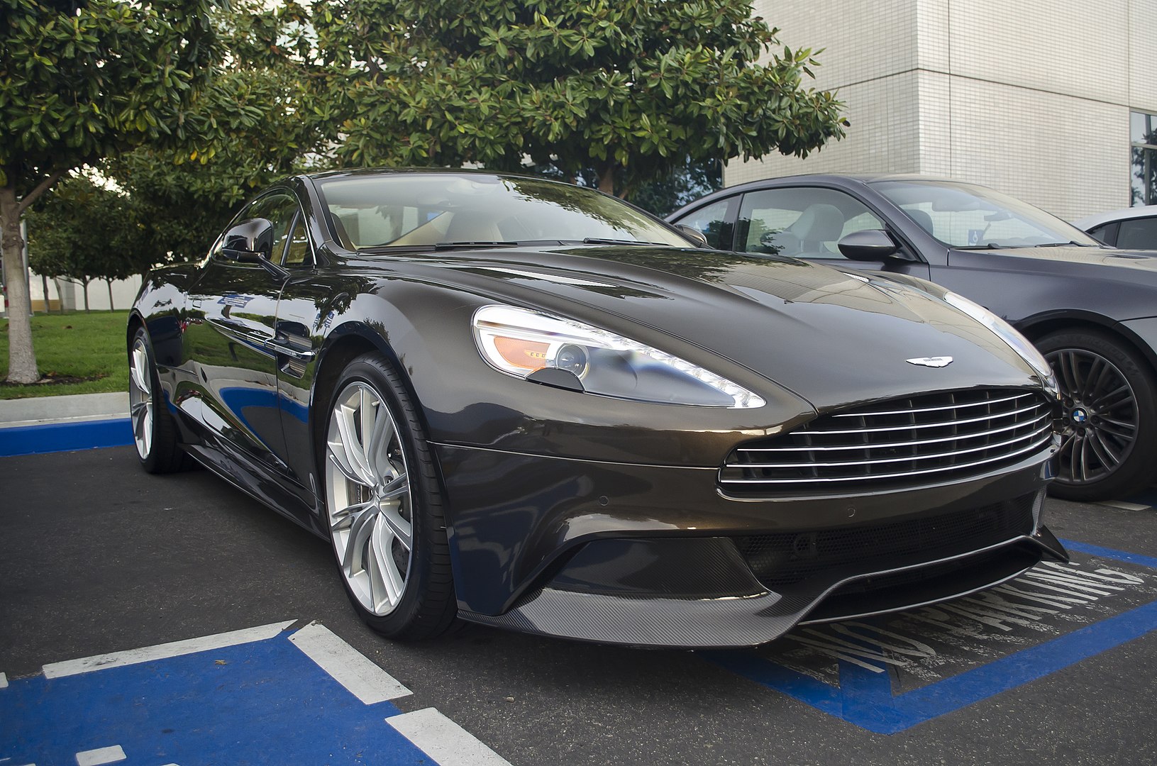 Aston Martin Vanquish