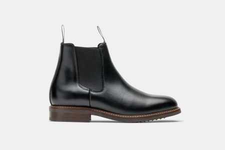 Deal: These Rhodes Chelsea Boots Are 45% Off