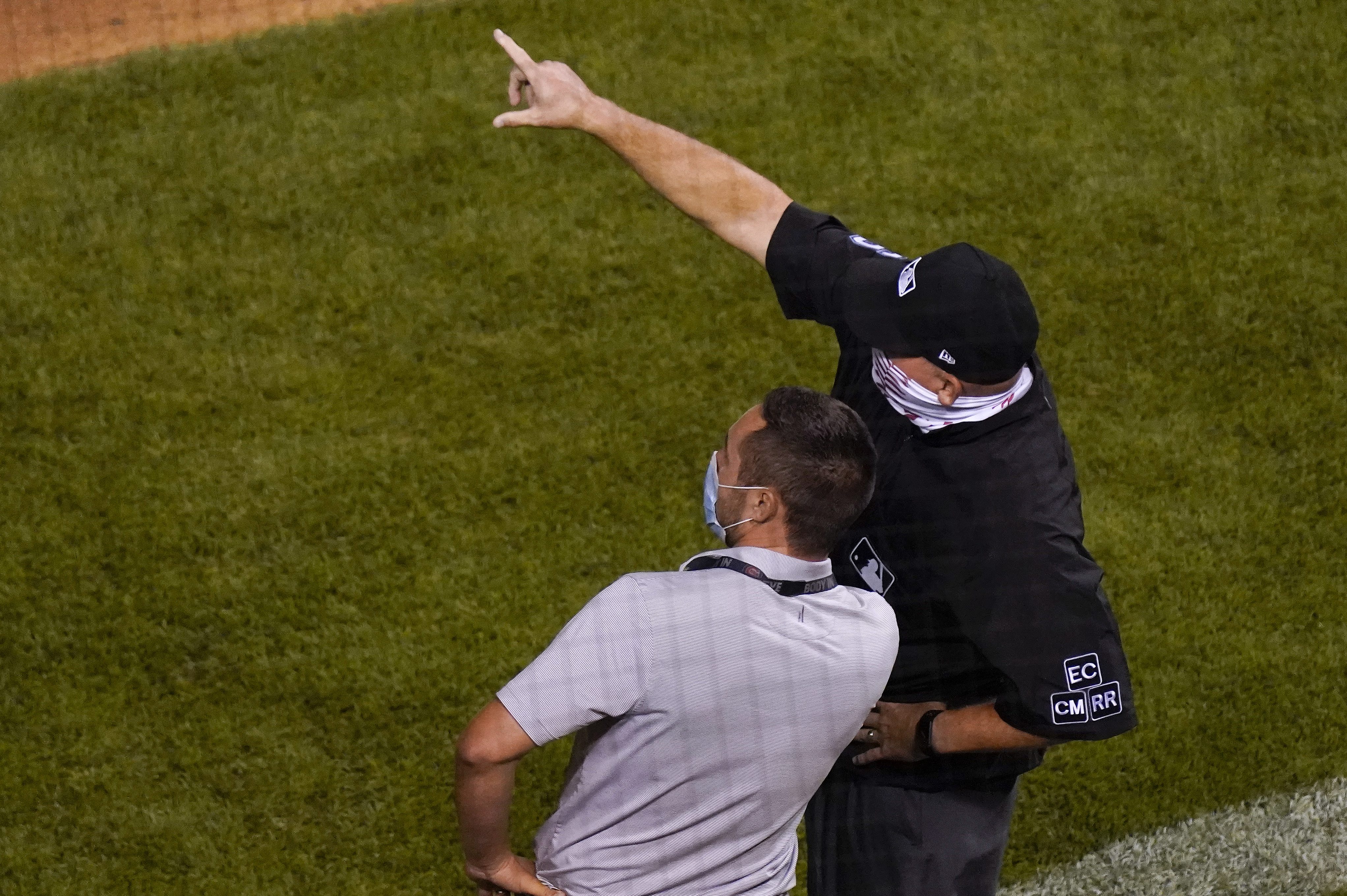 Drone in Outfield at Wrigley Delays Cubs-Indians Game