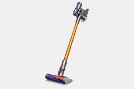 dyson V8 vacuum