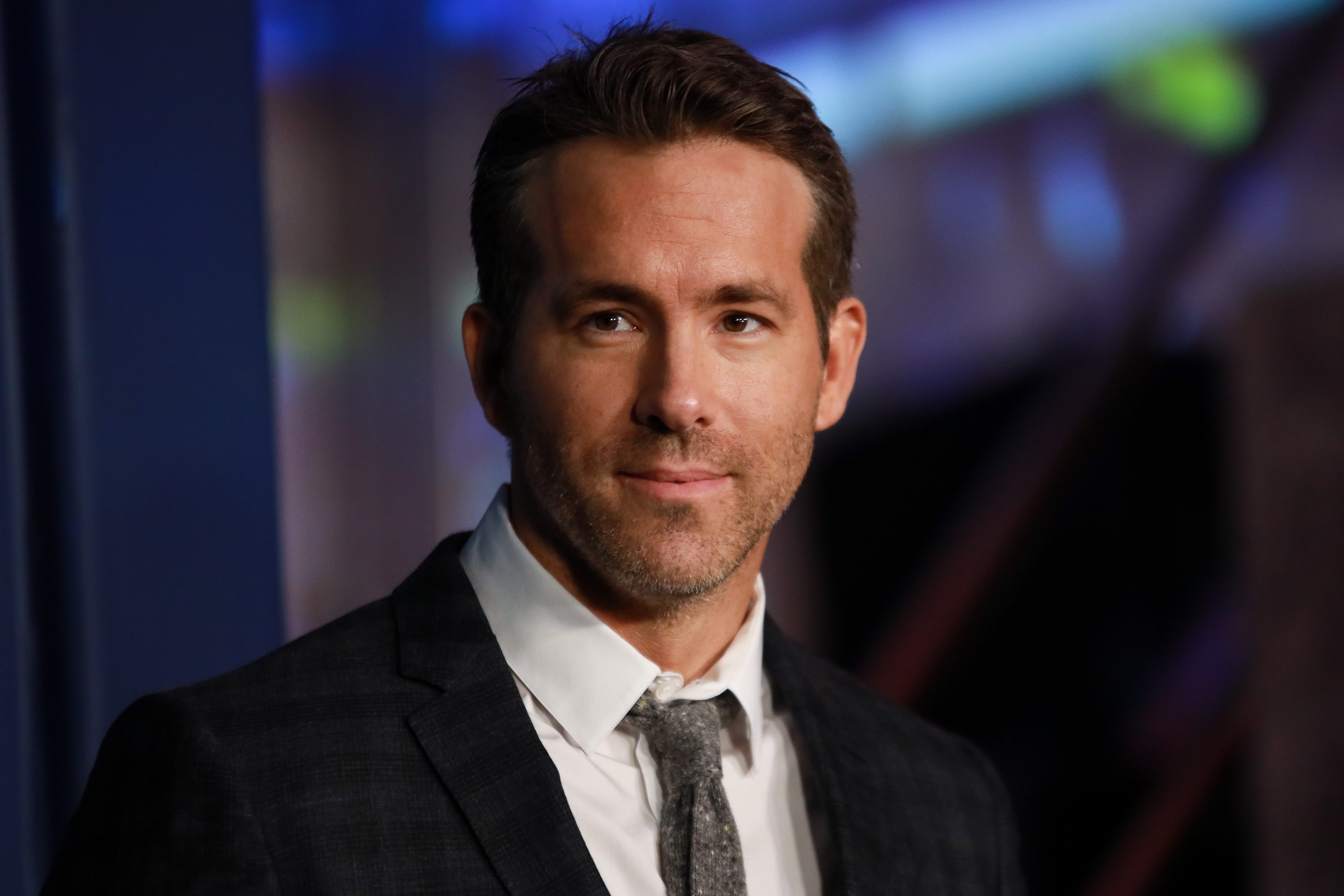 Ryan Reynolds and Rob McElhenney in Talks to Buy Wrexham Soccer Club