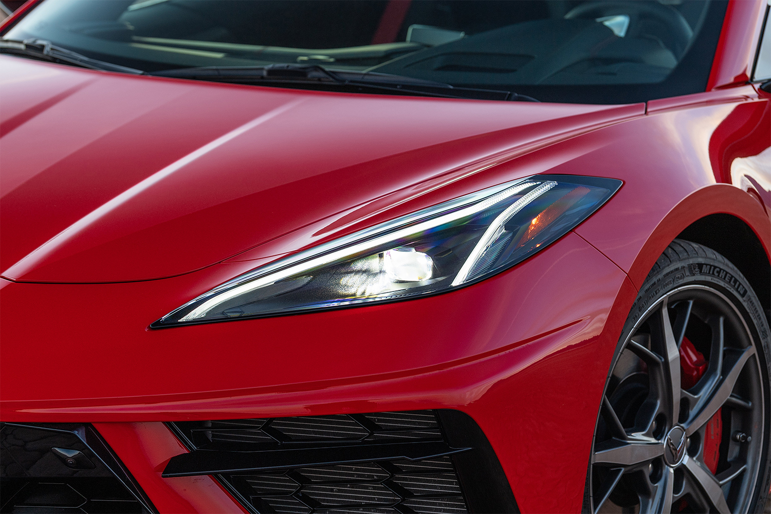 Chevrolet C8 Corvette Stingray headlights