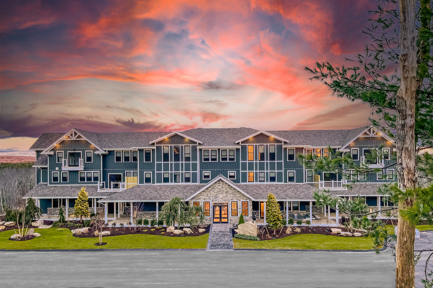 the sunset hilltop lodge at the preserve in rhode island