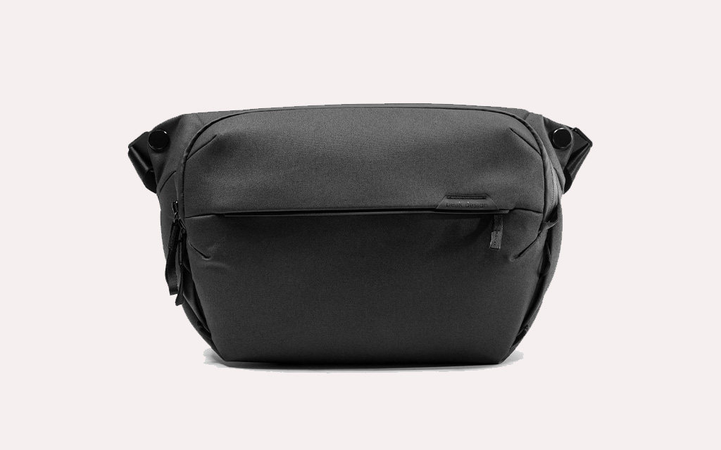 Peak Design Everyday Sling in black