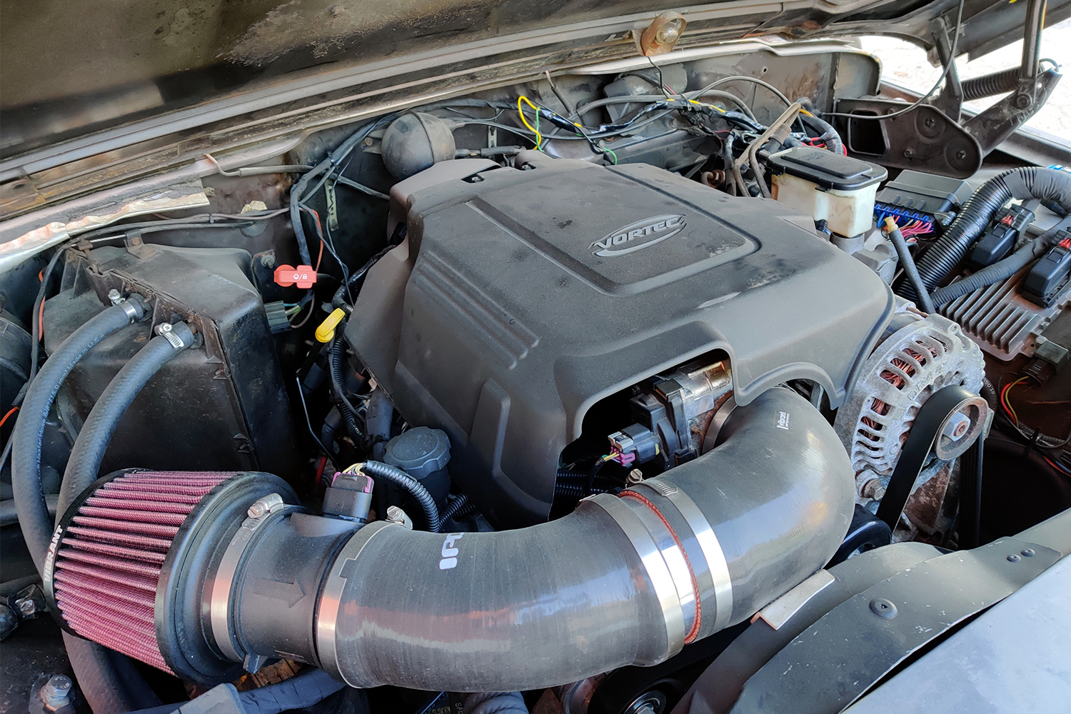 A GM-sourced LS V8 drivetrain in a 1987 Jeep Grand Wagoneer