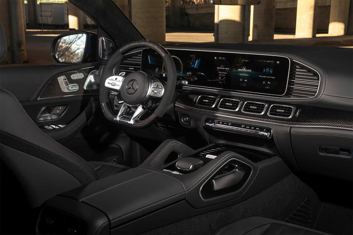 The front dash of the Mercedes-AMG GLE 63 S Coupe