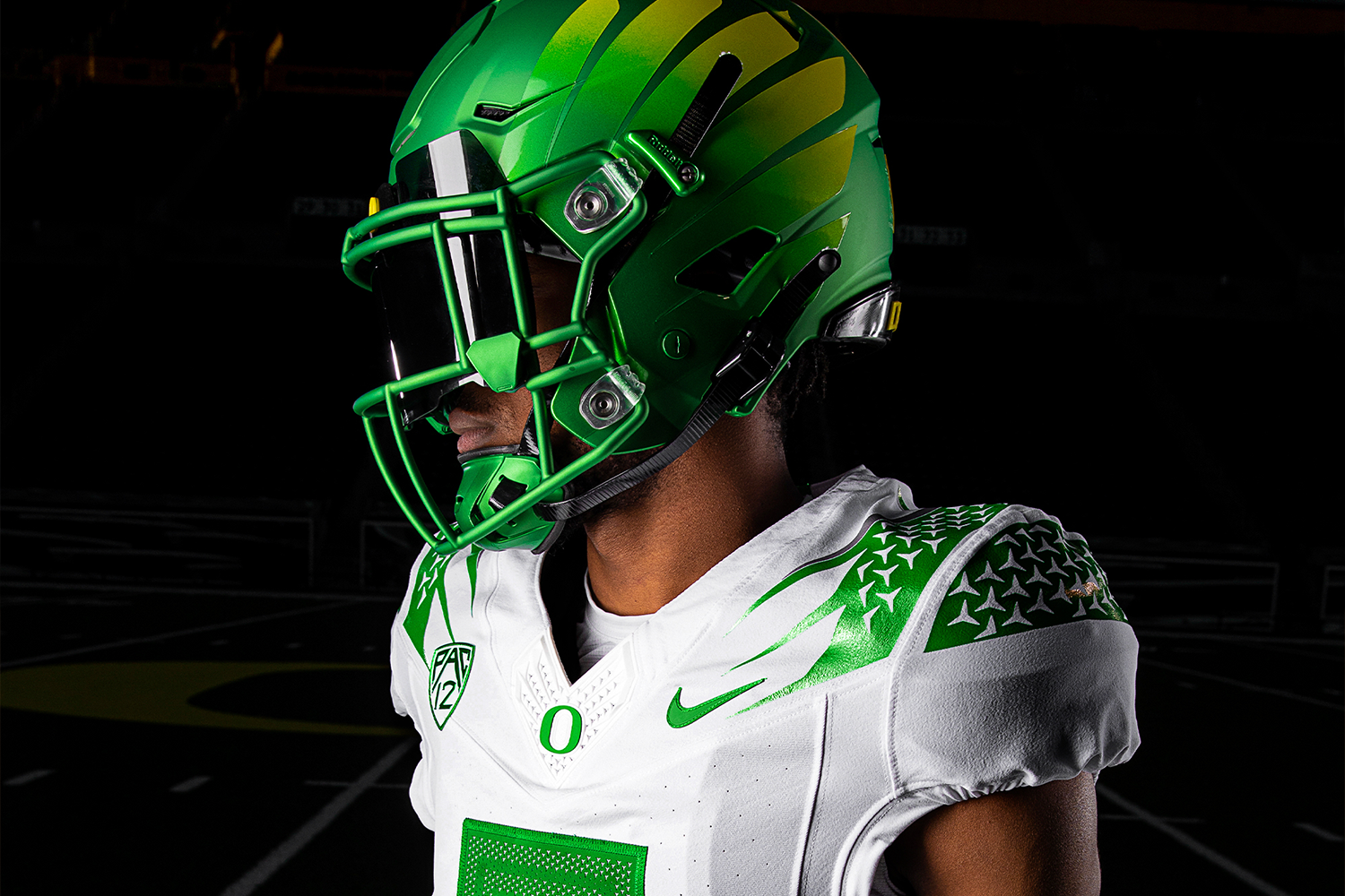 Oregon Athletics football uniforms 2021