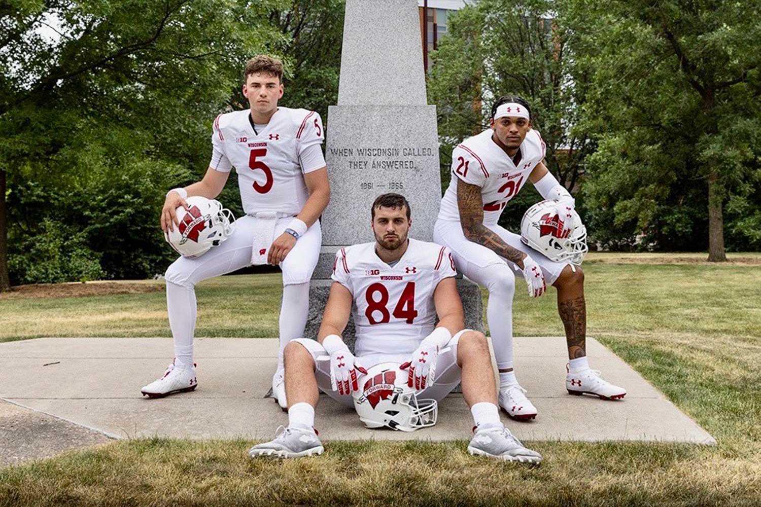 Wisconsin Athletics 2021 football uniforms