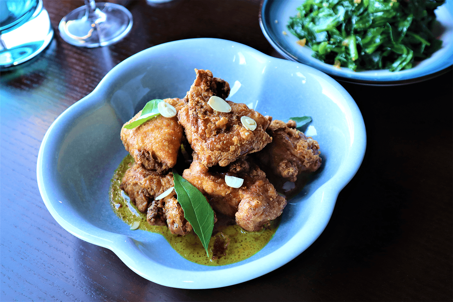 Crispy Chicken with Curry and Milk